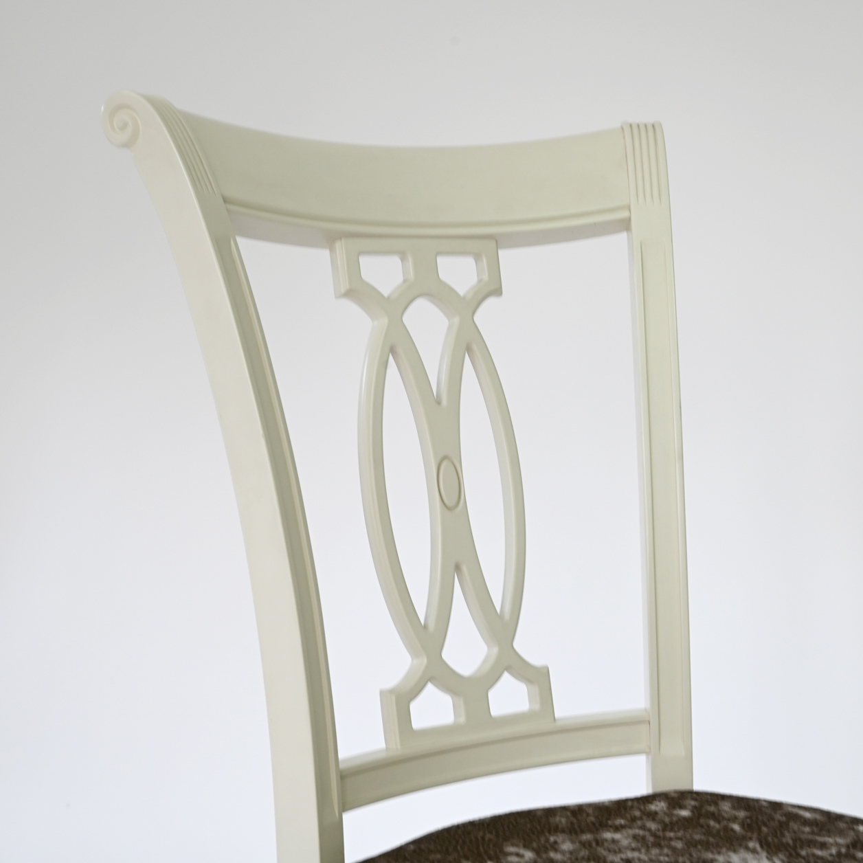 Drvena stolica KS 101